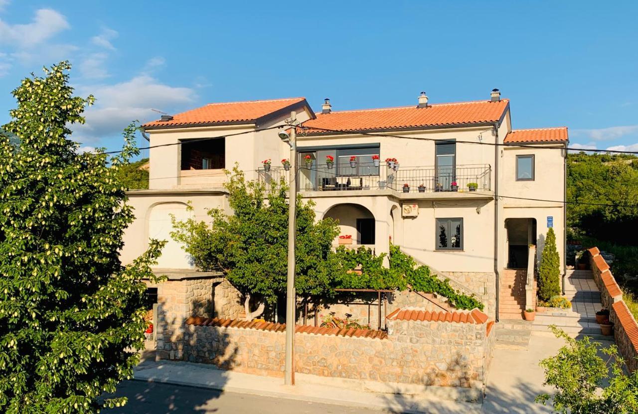 Apartments Maro Senj  Exterior foto